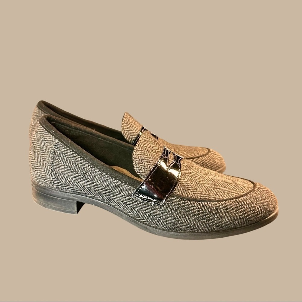 NWOT Clarks Collection ‘Trish Rose’ Women’s Loafers in Black Herringbone Size 9